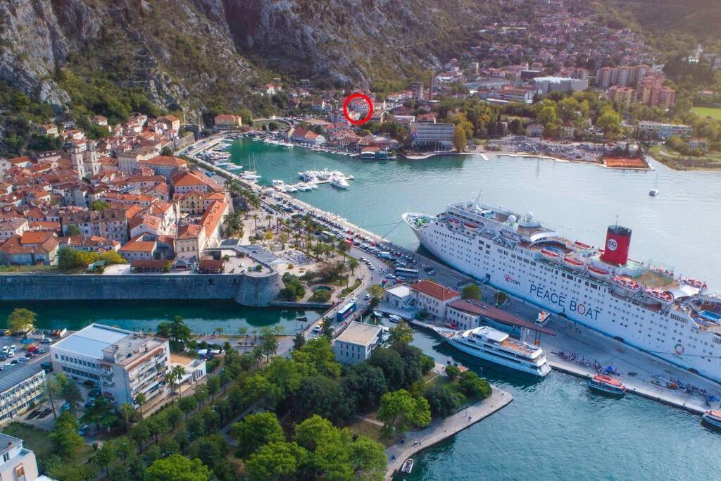 Stylish Apartment 22 Kotor Exterior photo